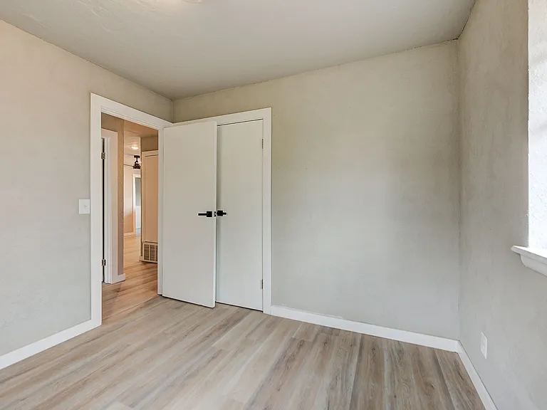 320 NW 86th St — Photo 15