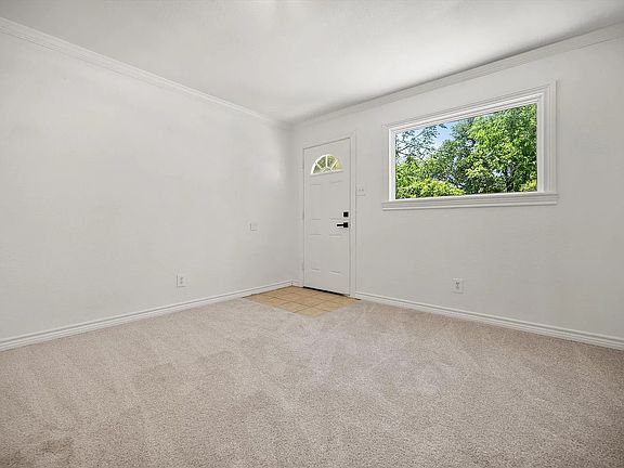 5th image of 5048 Cedarhill Rd