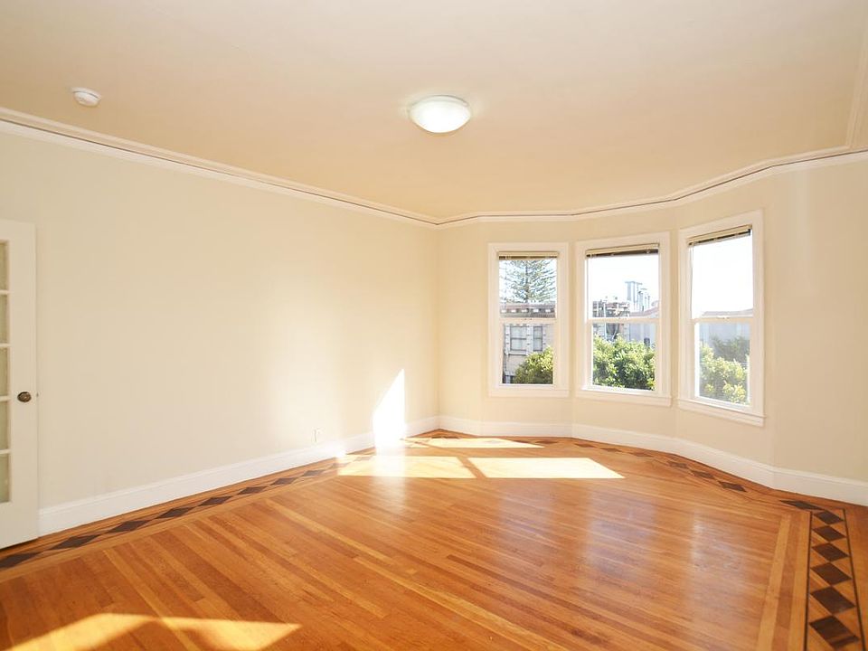 1st image of 860 Oak St APT 11