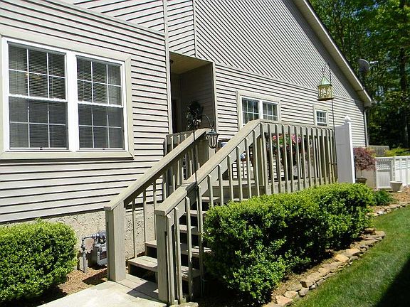 4th image of 15 Brompton Ct