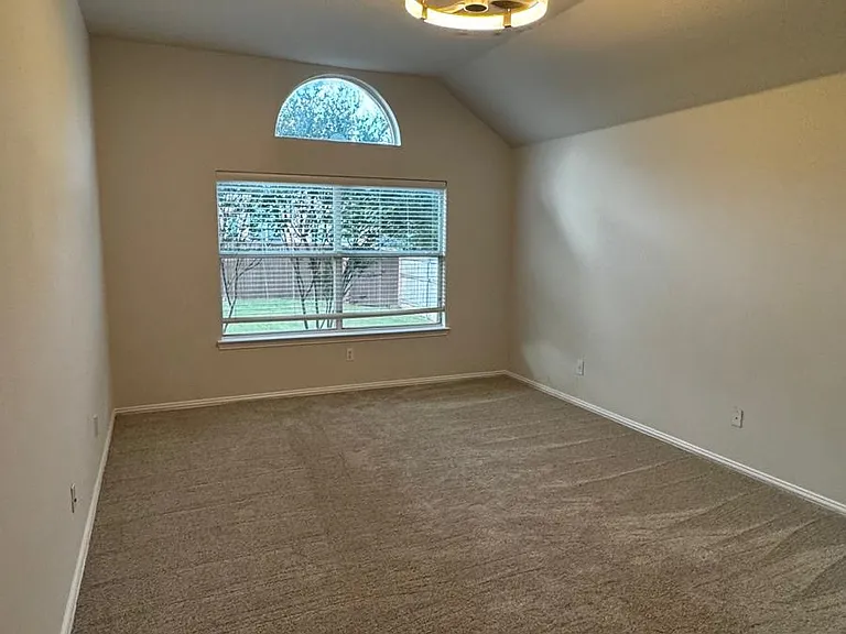 3501 Amador Dr — Photo 10