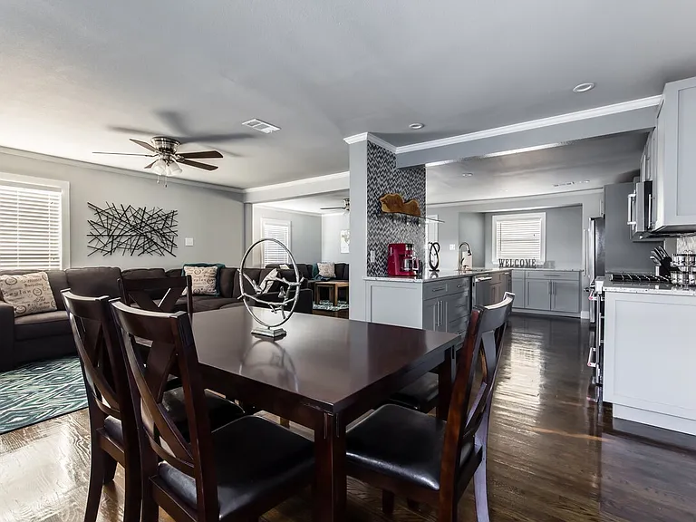 608 N Winnetka Ave — Photo 5