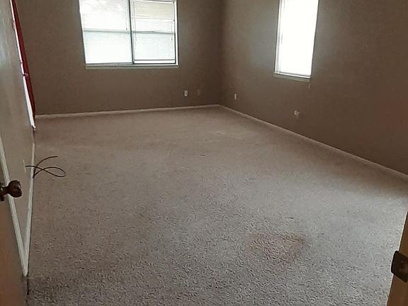 4th image of 3422 Grandview Dr