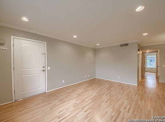 5th image of 7834 Broadway St