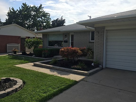 3rd image of 15462 Irene St
