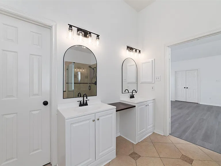4211 Torrey Creek Ln — Photo 25