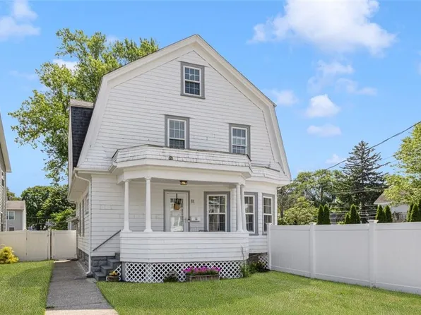 11 Minerva Ave, Cumberland, RI 02864