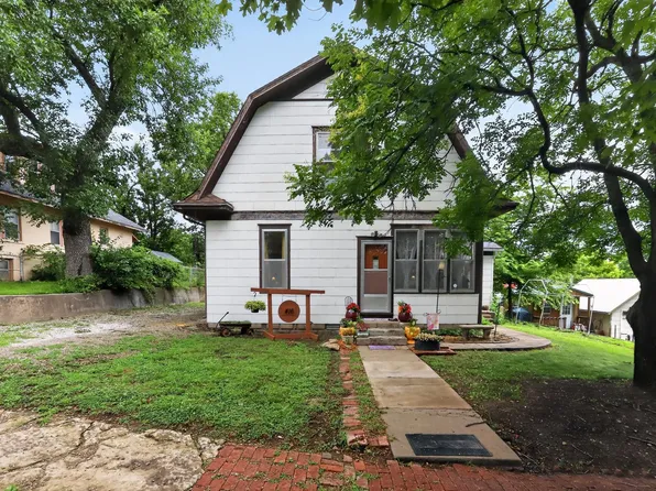 416 W Sherman Ave, Madison, KS 66860