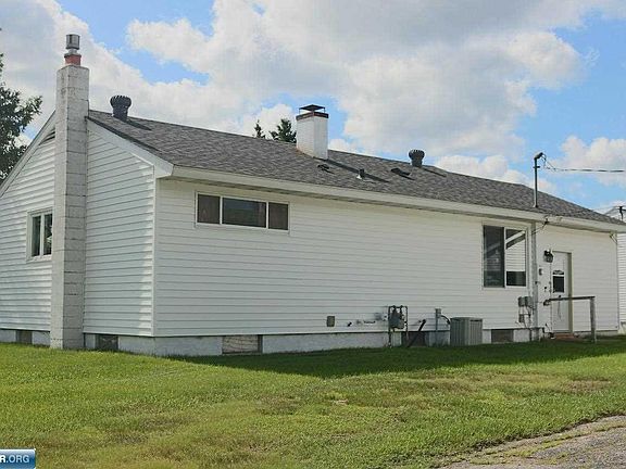 4th image of 417 Hampshire Dr