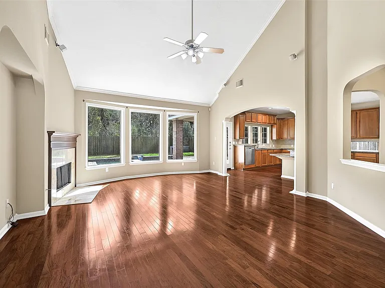 21327 Pennshore Ln — Photo 12
