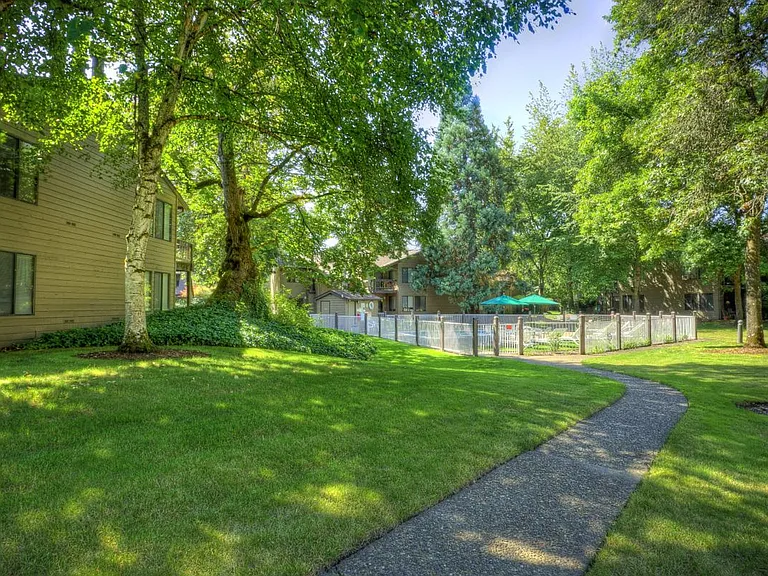 Delta Grove — Photo 18
