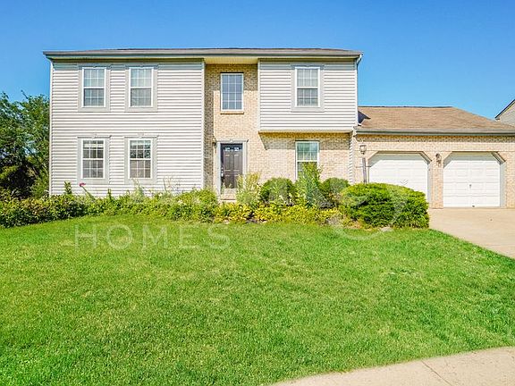 2nd image of 81 Roxbury Dr