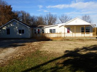 6336 NW 46th St, Topeka, KS 66618