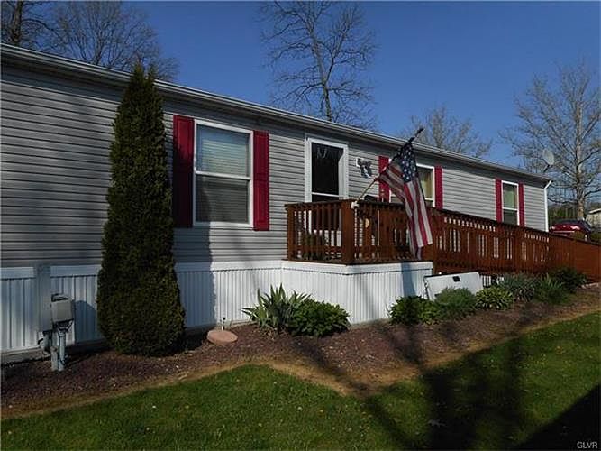 1st image of 53 Hickory Hills Dr
