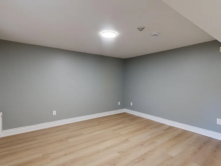 775 Ossington Ave — Photo 13