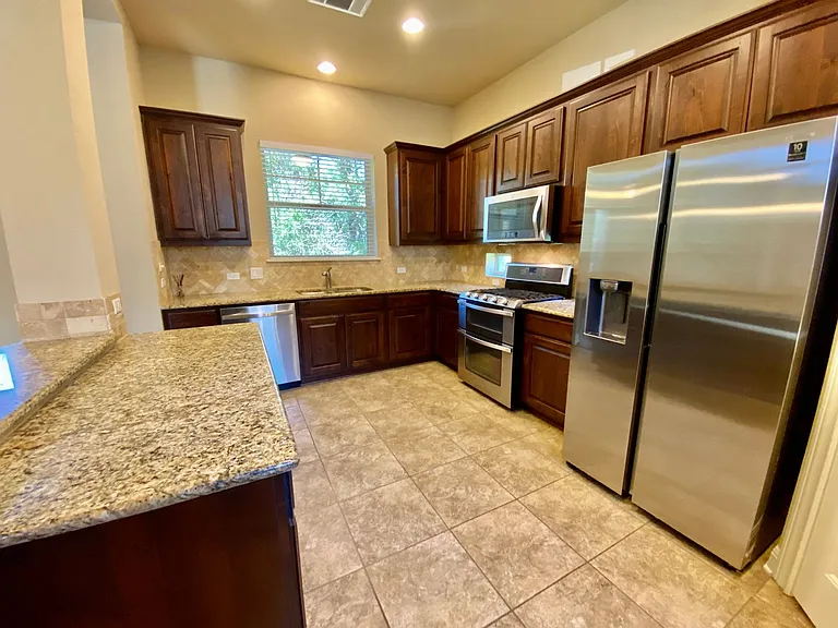 12437 Gray Camlet Ln — Photo 8