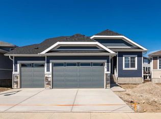 204 E Monterey Bay SE, High River, AB T1V0J7