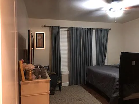 5 bed, 2.5 bath, 2650 sqft, $2,500 — Photo 3