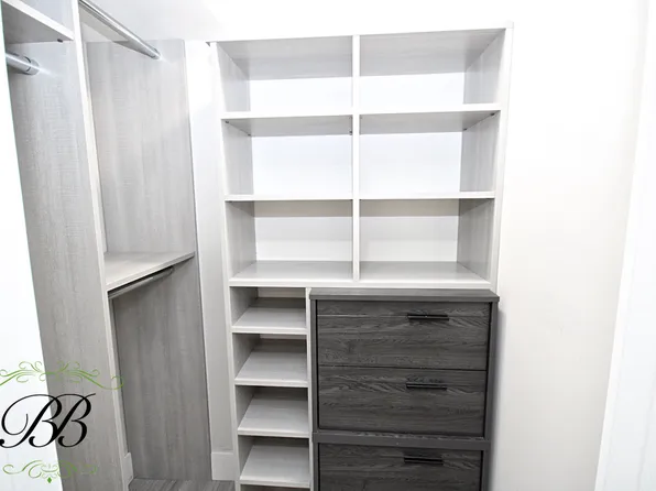 2070 Pearson Street image 7 of 36