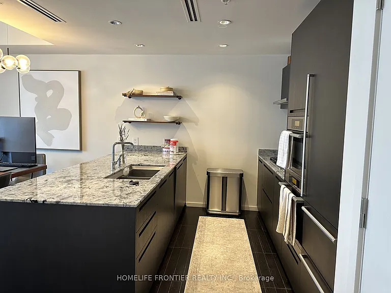 180 University Ave #3004 — Photo 4