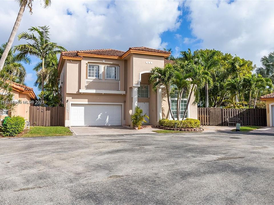 1st image of 11241 NW 59th Ter