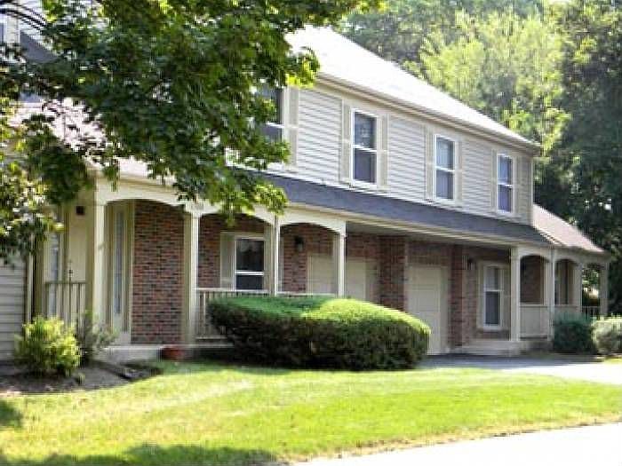 1392 QUEENSGREEN CIRCLE