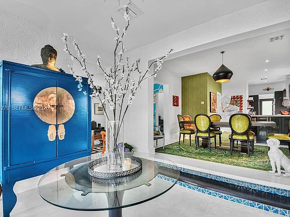 4th image of 4722 SW 5th St