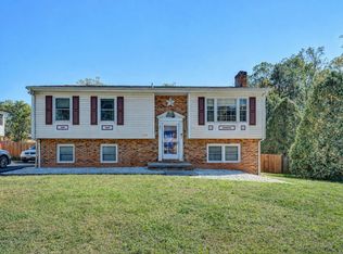 2124 Beavers Ln, Vinton, VA