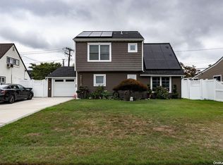 297 Duckpond Dr S, Wantagh, NY 11793