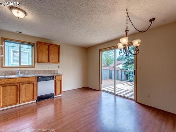 5th image of 3213 NE 157th Ave