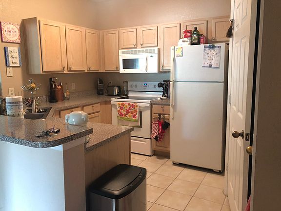 4th image of 7800 Point Meadows Dr APT 425