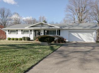 637 W Kingsley St, Springfield, MO 65807
