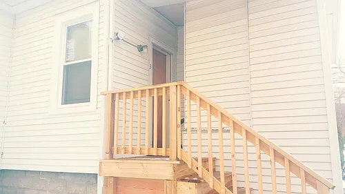 110 W Kingsley St Photo 1