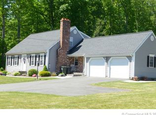 978 Pleasant St, Southington, CT 06489