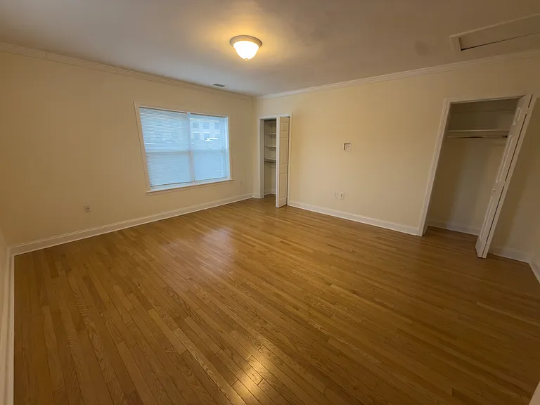 239 Gerry Rd — Photo 32