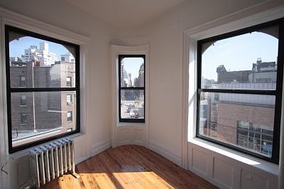 5th image of 235 W 12th St APT 5