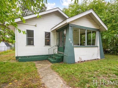 687 Leonard Ave, Muskegon, MI, 49442
