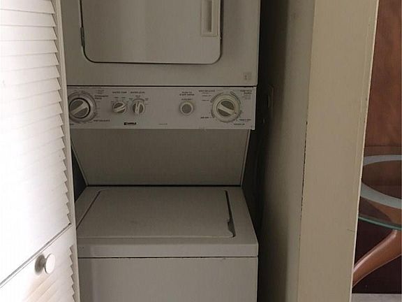 4th image of 11060 Royal Palm Blvd