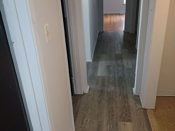 4th image of 441 Fruitville Pike