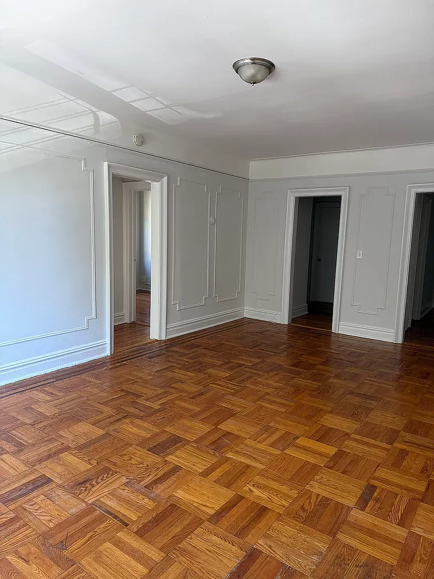 25 Sherman Ave — Photo 4
