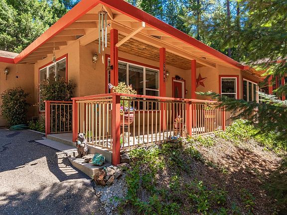 3rd image of 25081 Creekside Ln