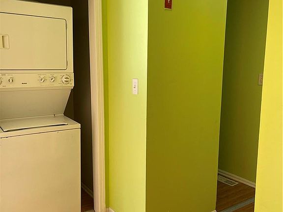 5th image of 3822 Wyatt Dr #4