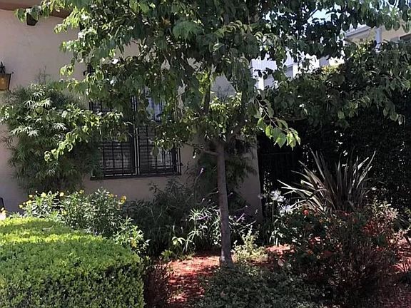 4th image of 427 S Oakhurst Dr APT 3