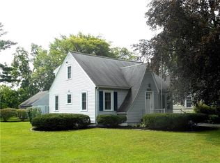 30 Riverview Dr, Rochester, NY 14623