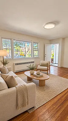 Living room, photo 1