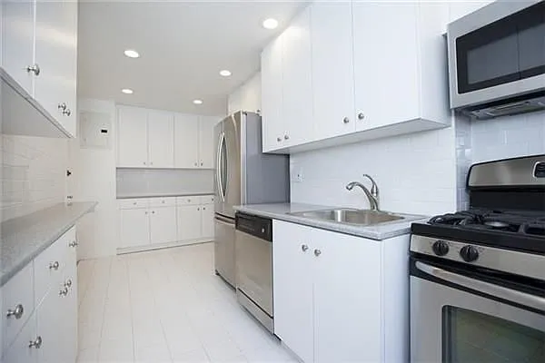 697 W End Ave #14C — Photo 5