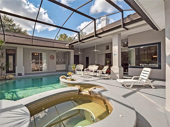 5th image of 1601 Cotswold Dr