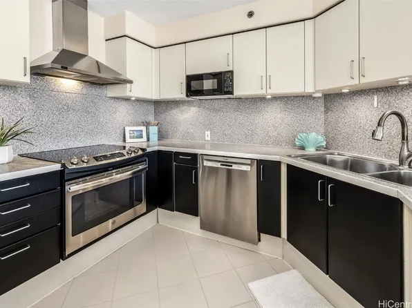 801 S King St APT 905, Honolulu, HI 96813