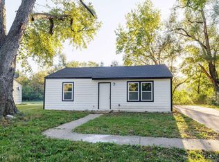 3361 SE Girard St, Topeka, KS 66605