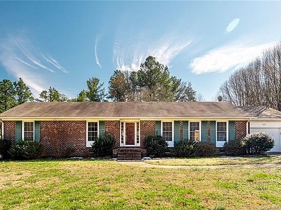 2nd image of 720 Greenwood Dr